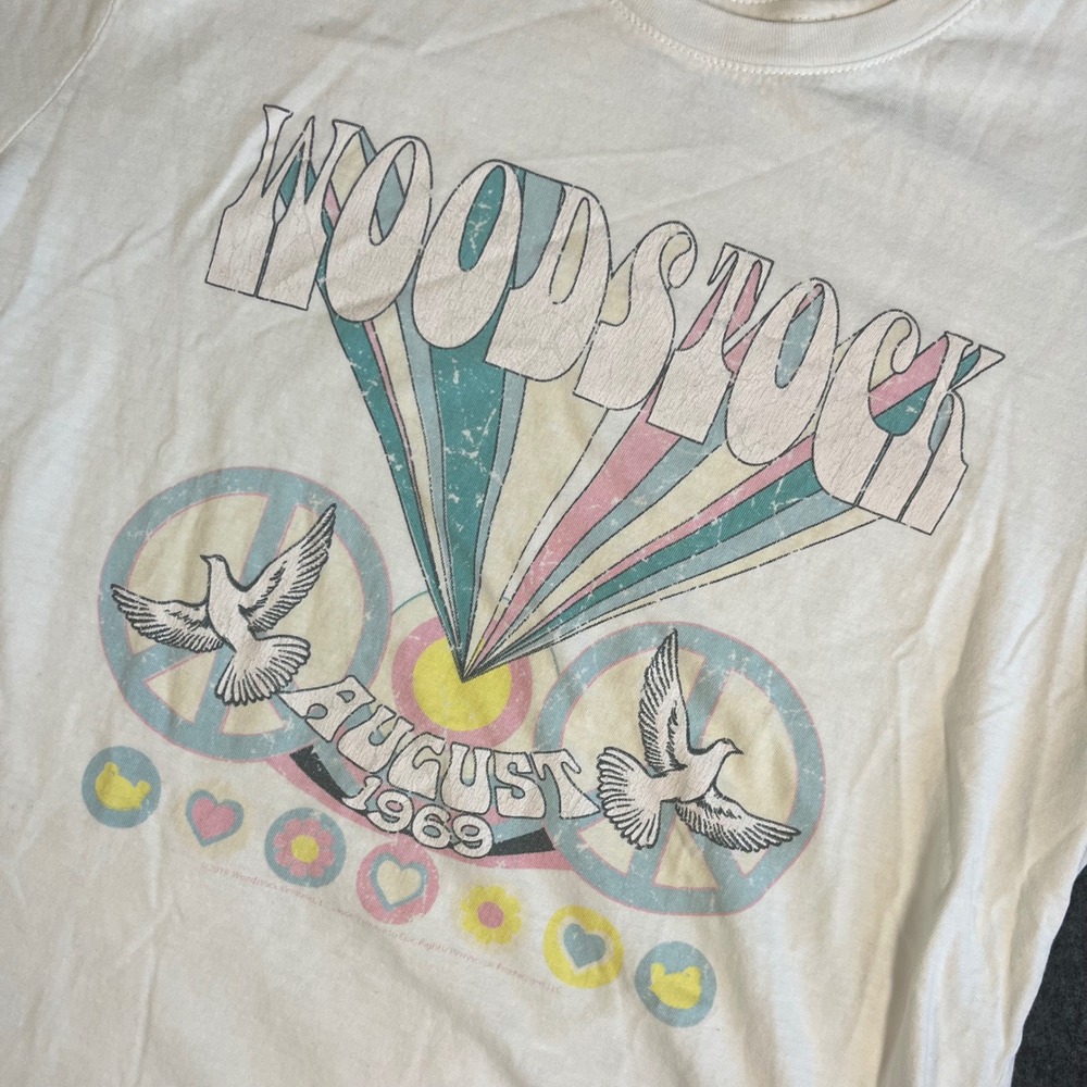Woodstock The Relaxed Tee Graphic T-Shirt August 1969 Peace Dove Sz S - Picture 2 of 8